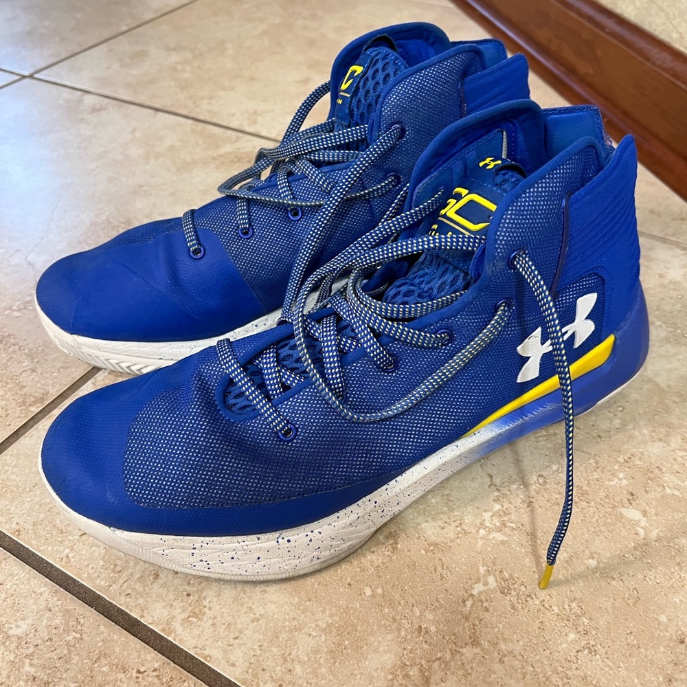 Under Armour Basketball Shoes